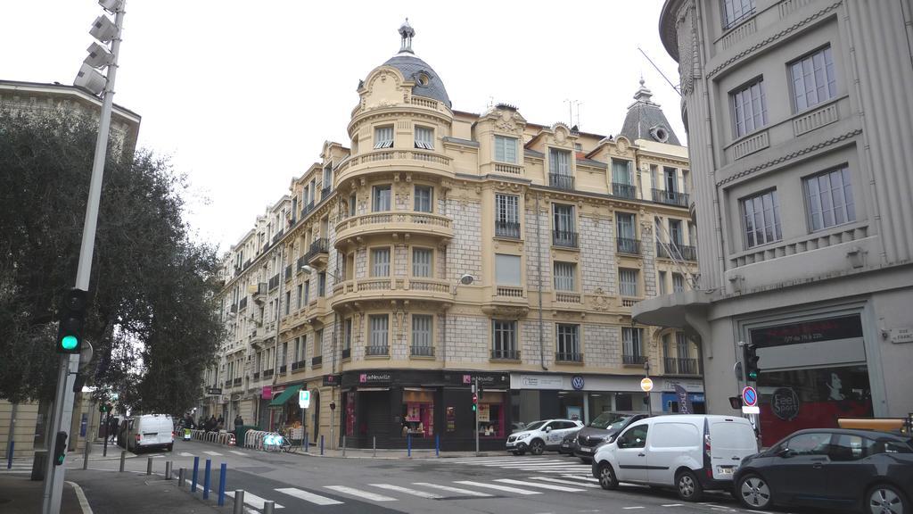 Carre D'Or Very Nice Appart Near The Beach Luaran gambar